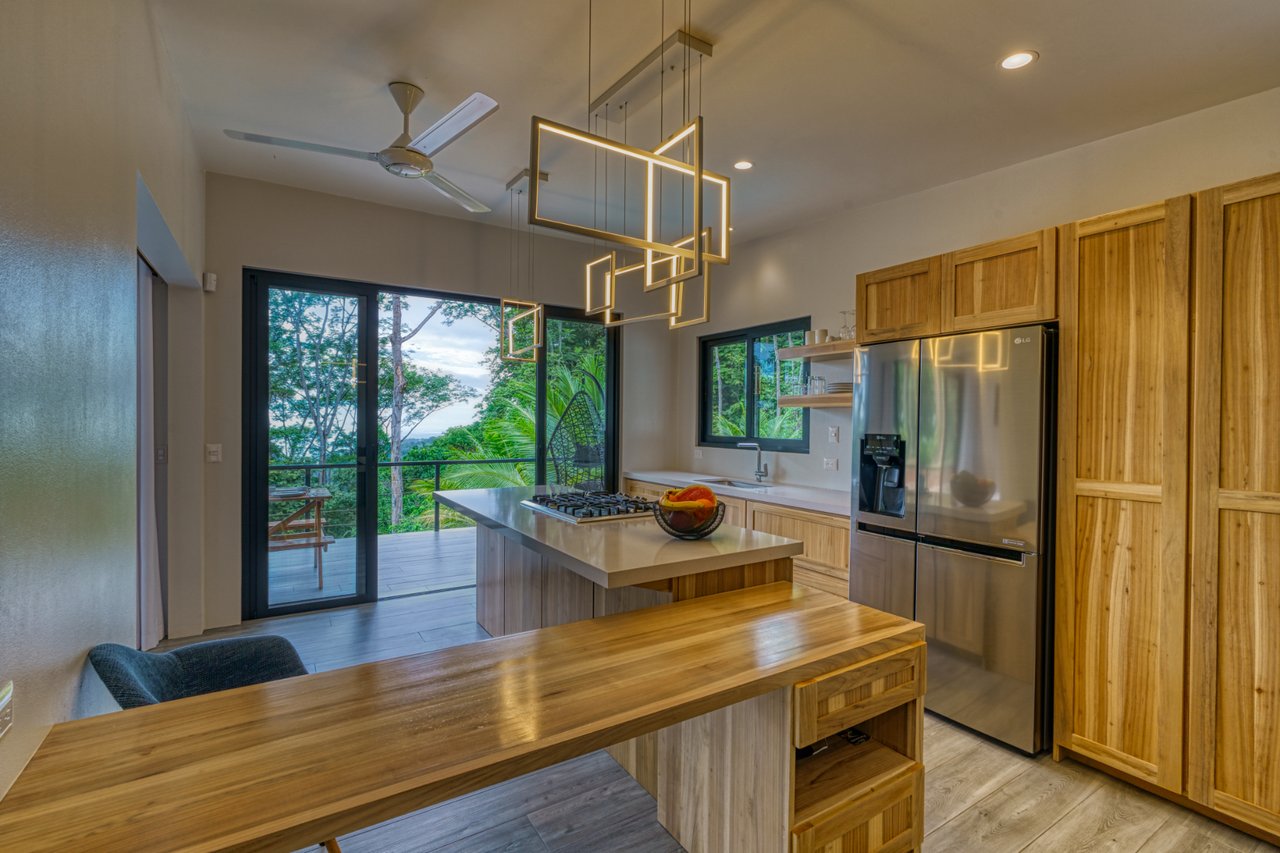 Luxury Ocean View Estate, Dominical, Puntarenas