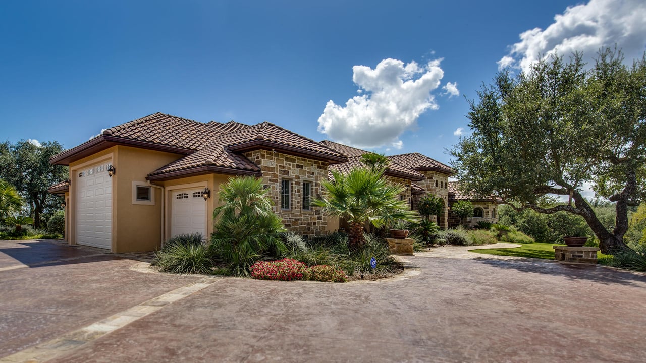 3332 Rustlers Trail