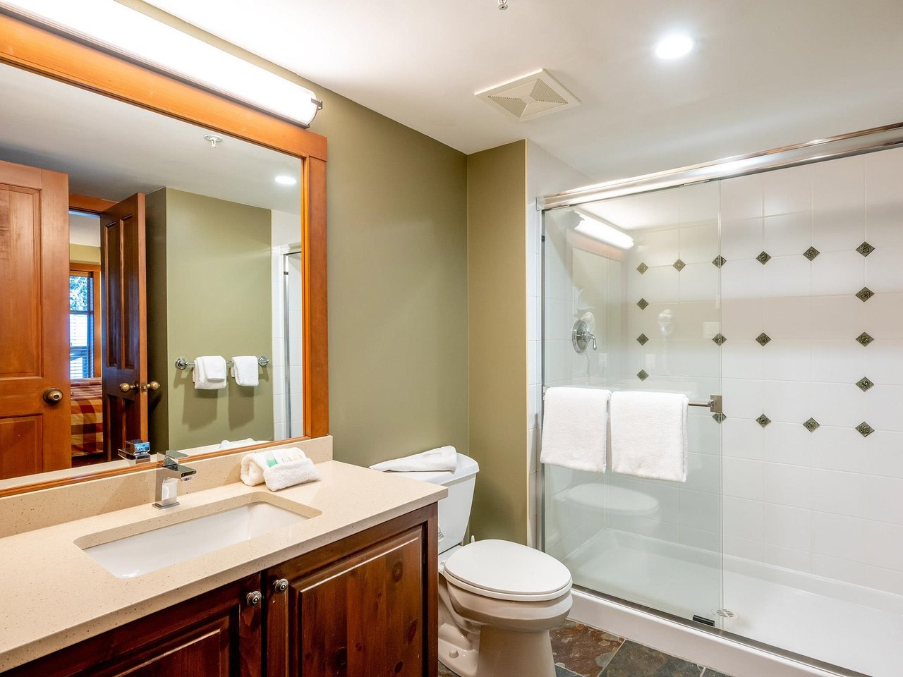 207 G3-4653 Blackcomb Wy