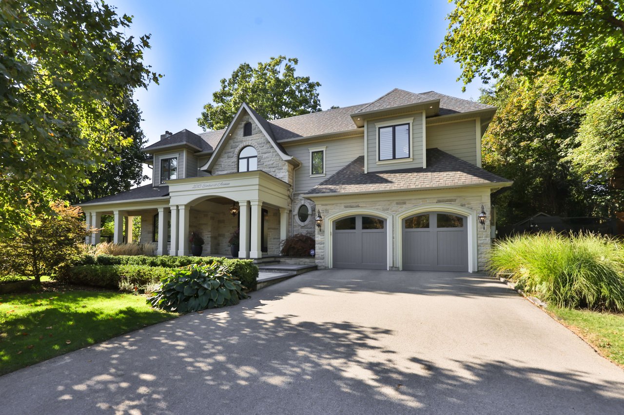 2015 Elmhurst Avenue, Oakville