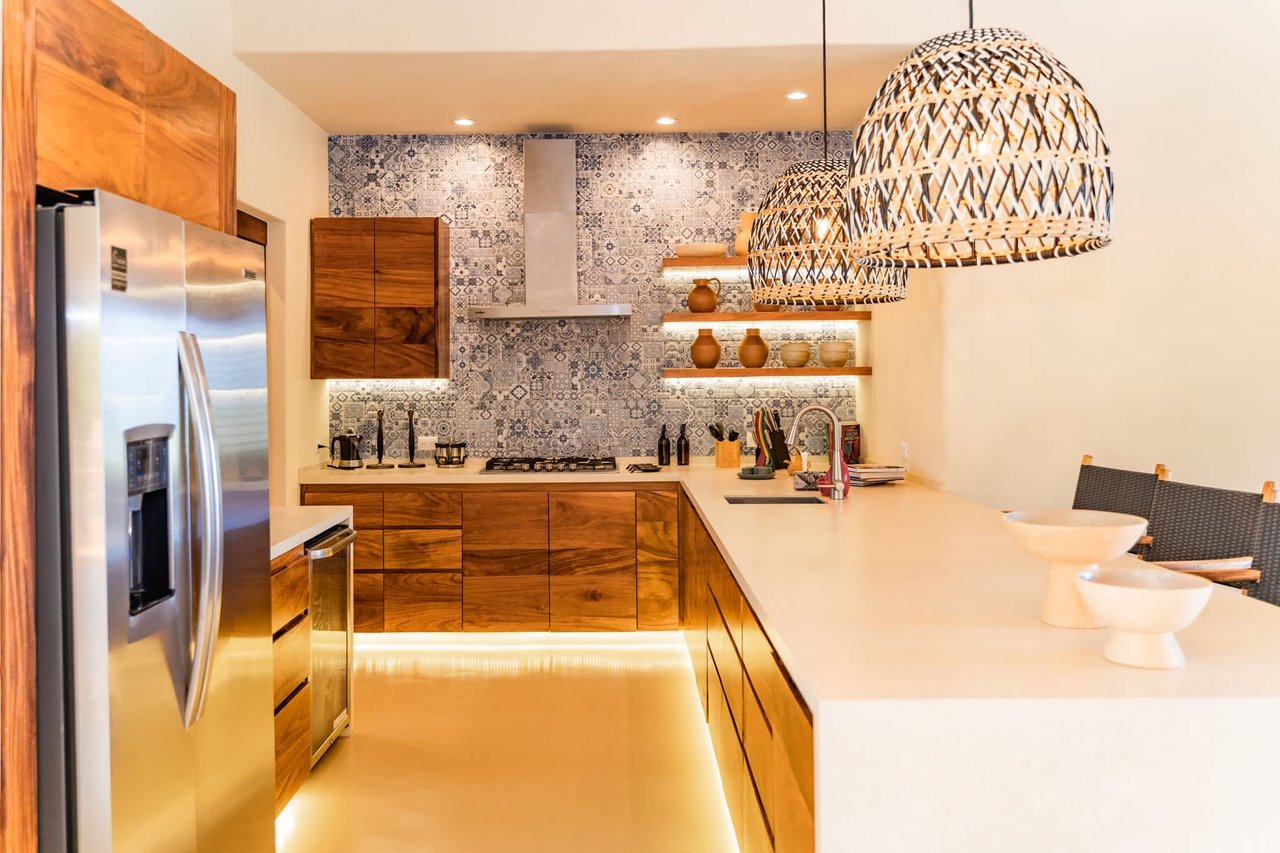 6 bedroom, Single Family Homes, Villa Sagrario, Montecito Beach Village