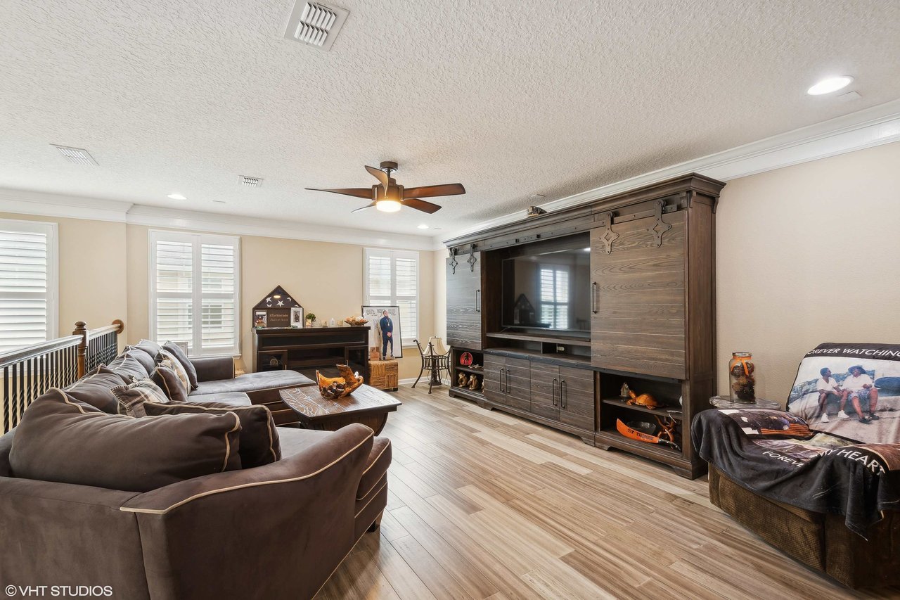 Discover Your Dream Home 