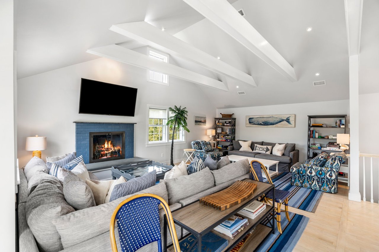 137 Hummock Pond Rd