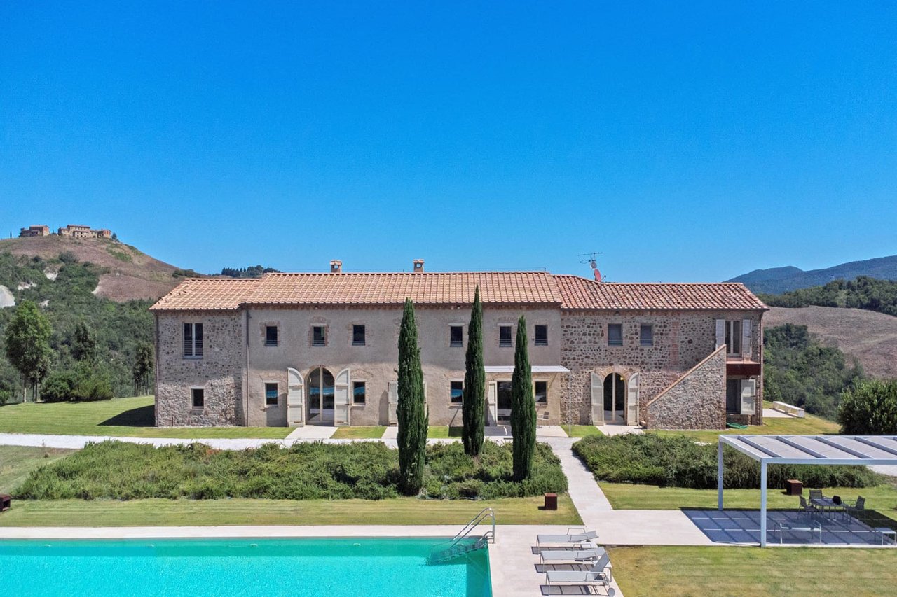 LA VOLTERRANA  “Wonderful property with swimming pool for sale in Volterra”