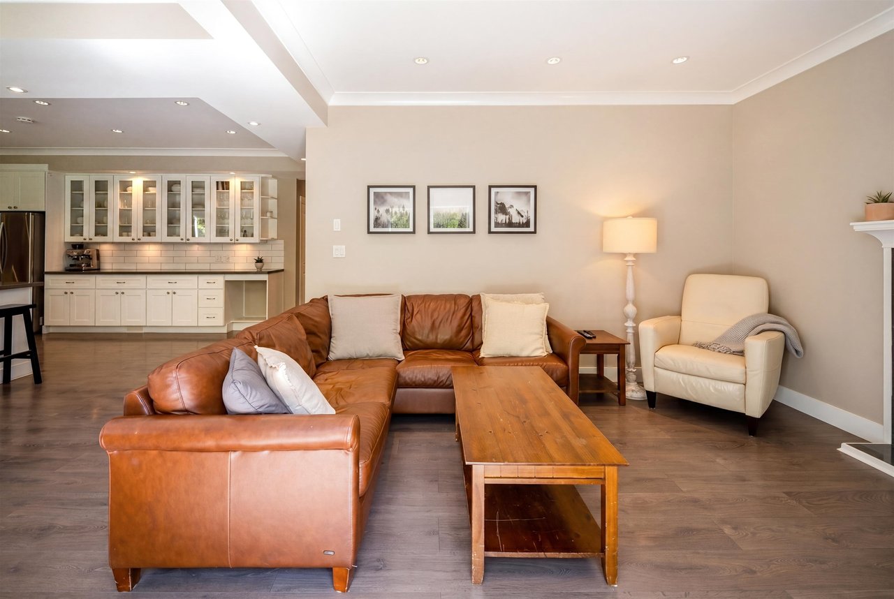 1422 Maple Cres