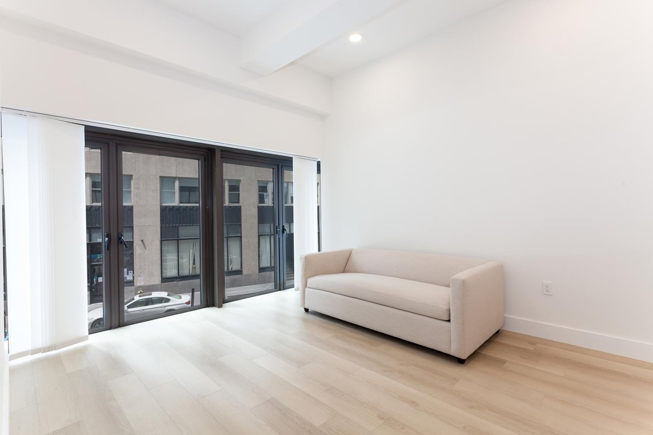 180 Water Street, Apt M6