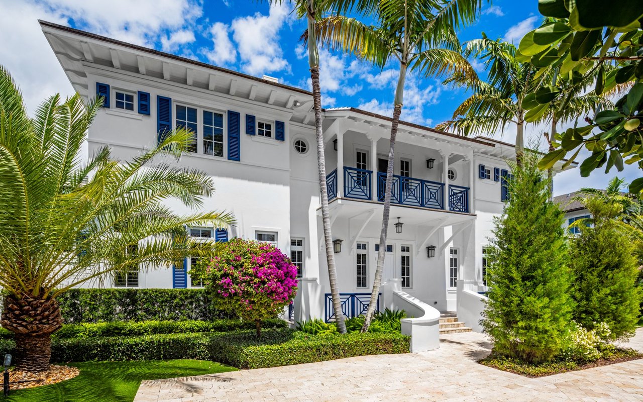 1041 Seaspray Ave