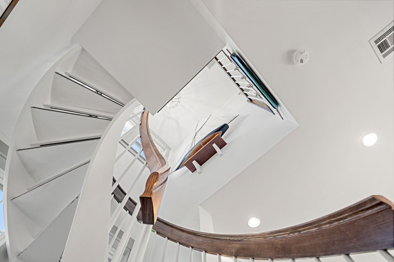 8 Cornish St