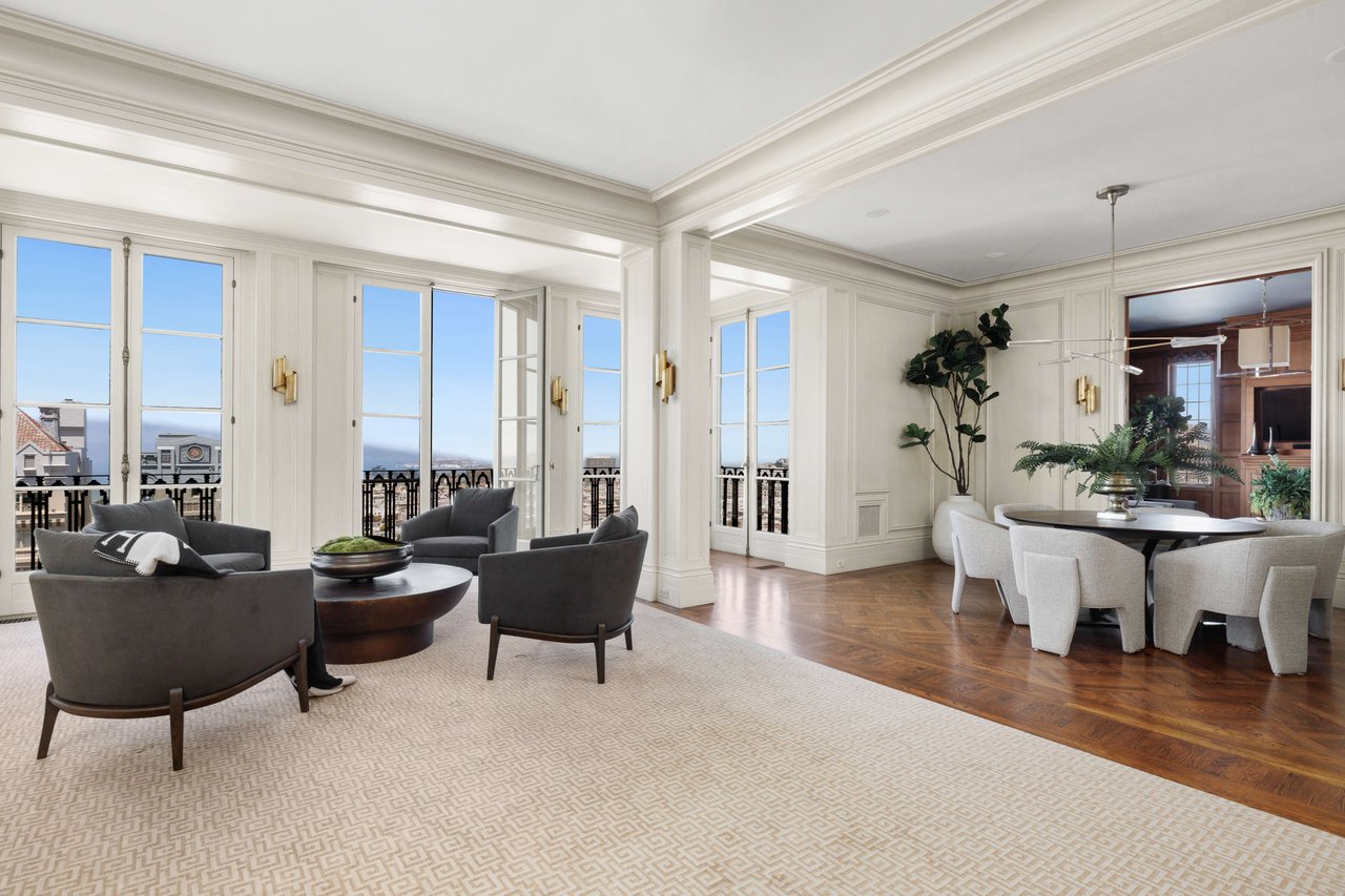 Grand Scale, Pre-War Apartment with North Bay Views