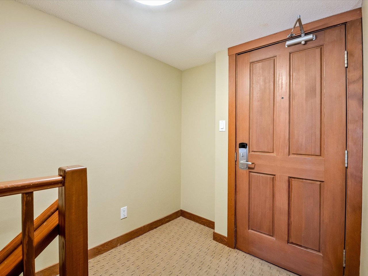 103G2-4653 Blackcomb Wy