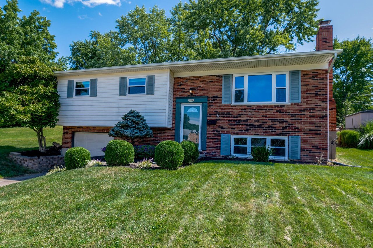 3239 Fieldcrest Dr