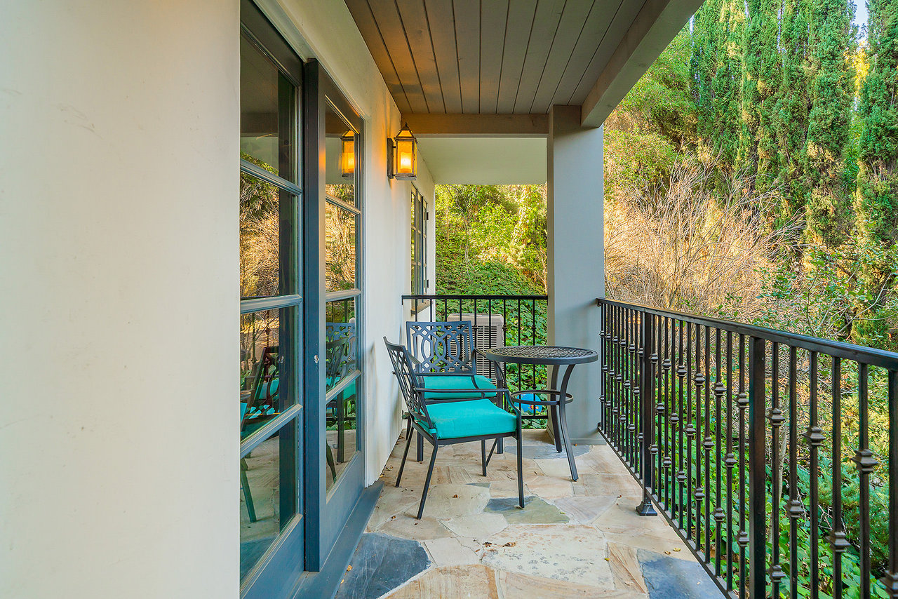 Luxury Lease in Studio City's Fryman Canyon