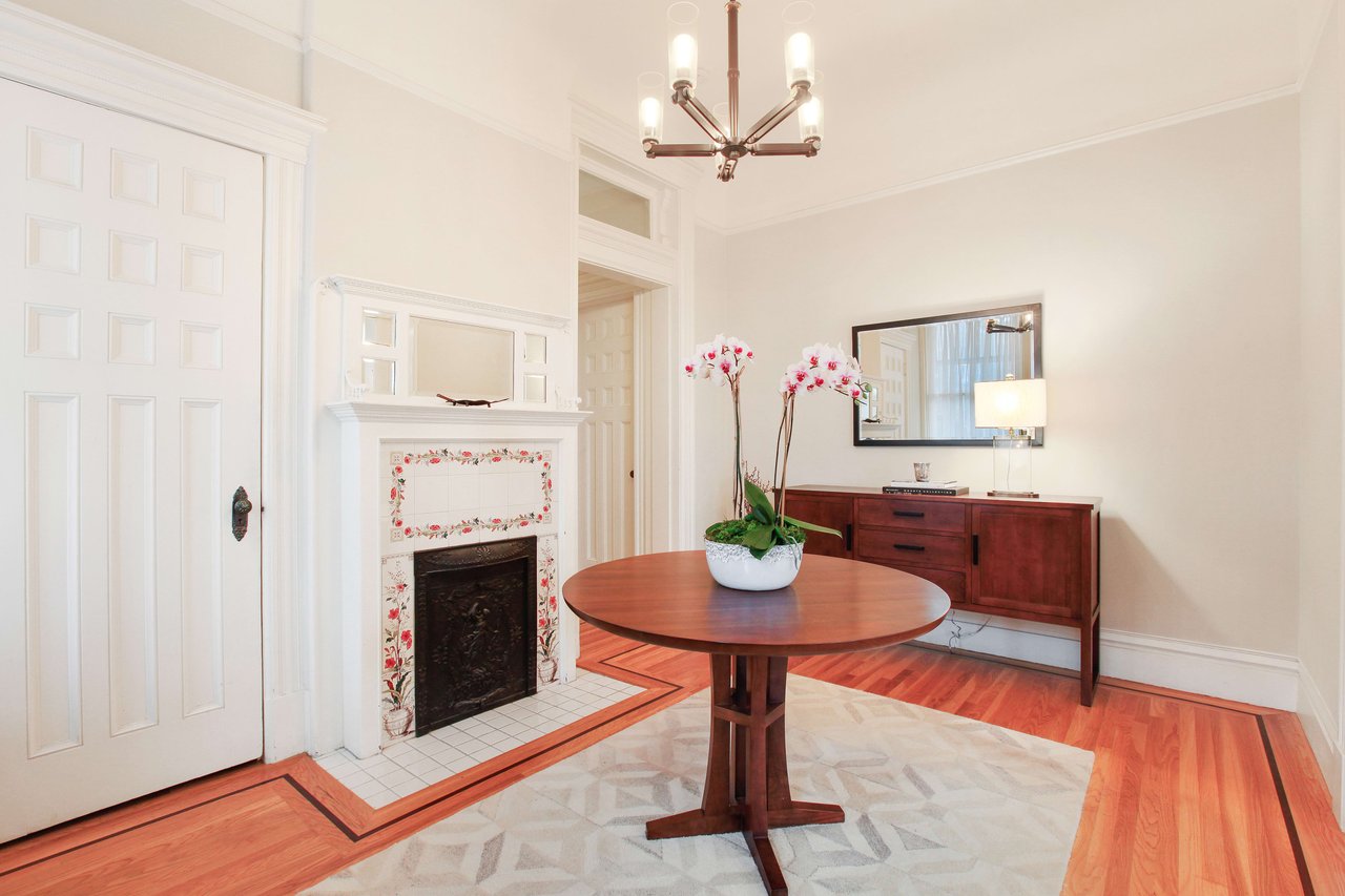 Wonderful Victorian Condominium