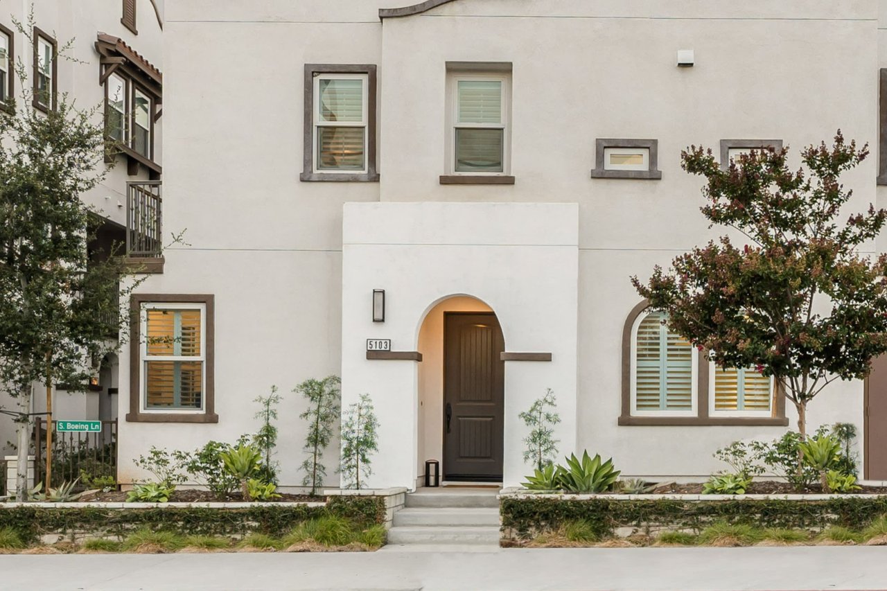 5103 E Echo Street