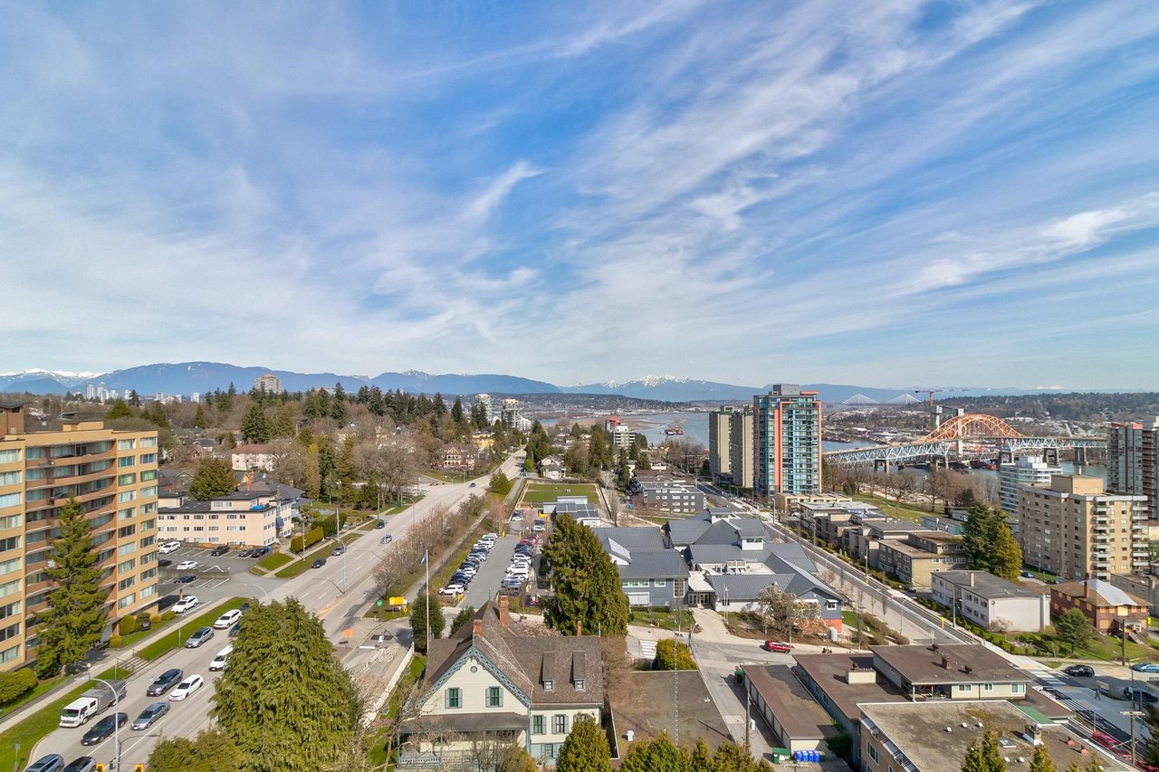 1702-320 Royal Avenue, New Westminster