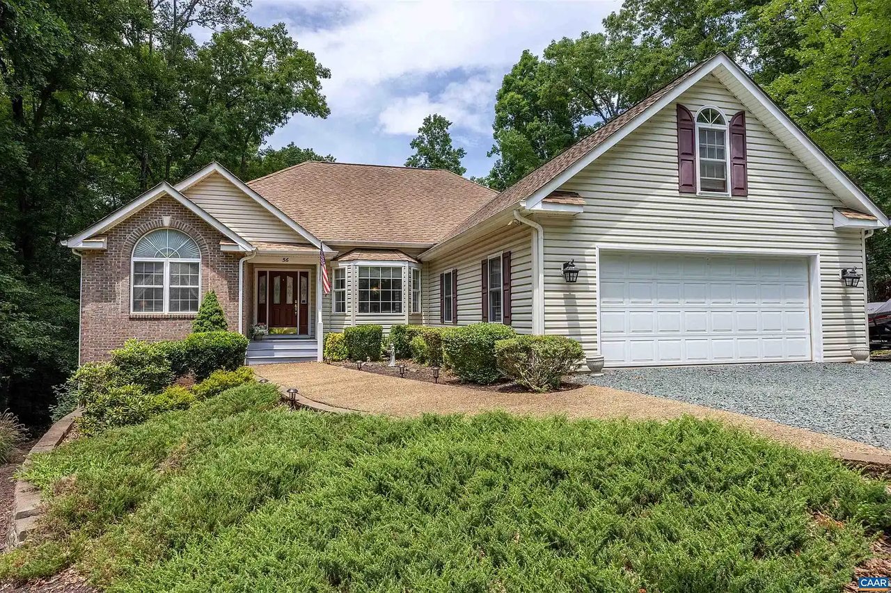 56 Jefferson Dr
