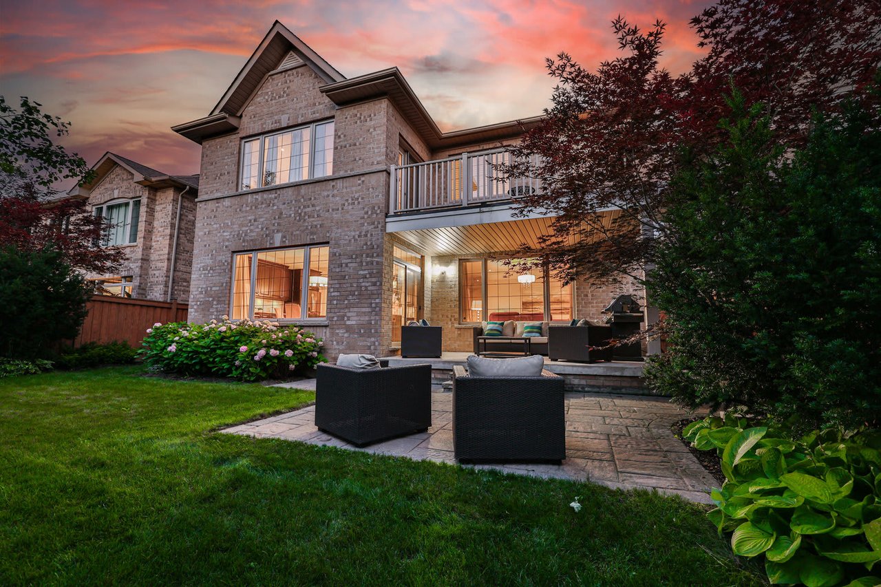 526 Hidden Trail, Oakville