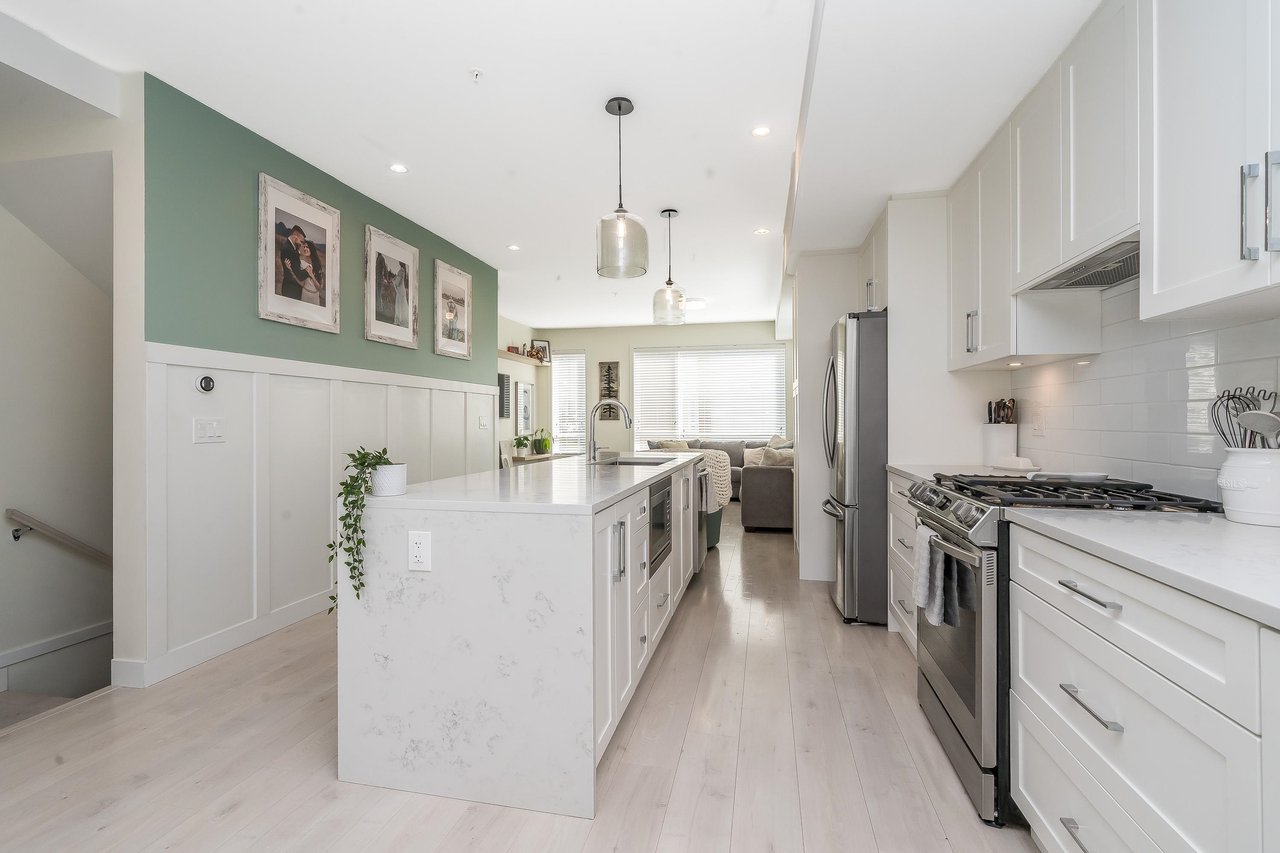 21-19628 55a Avenue, Langley