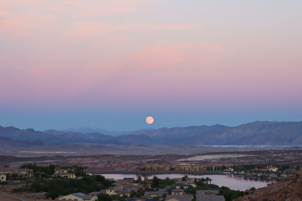 Planning to Move to Henderson, NV? Here’s What Living Here is Like