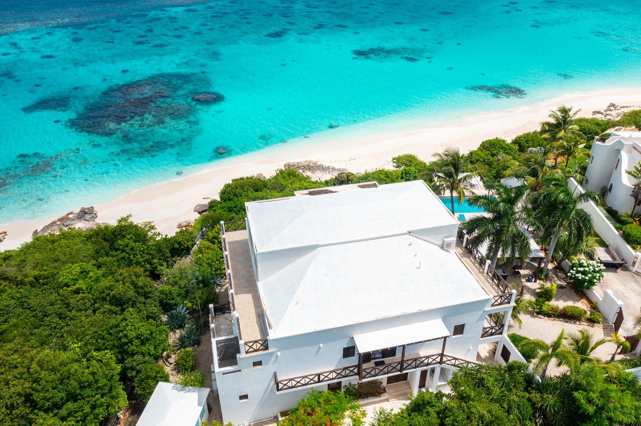 Villa on Shoal Bay East