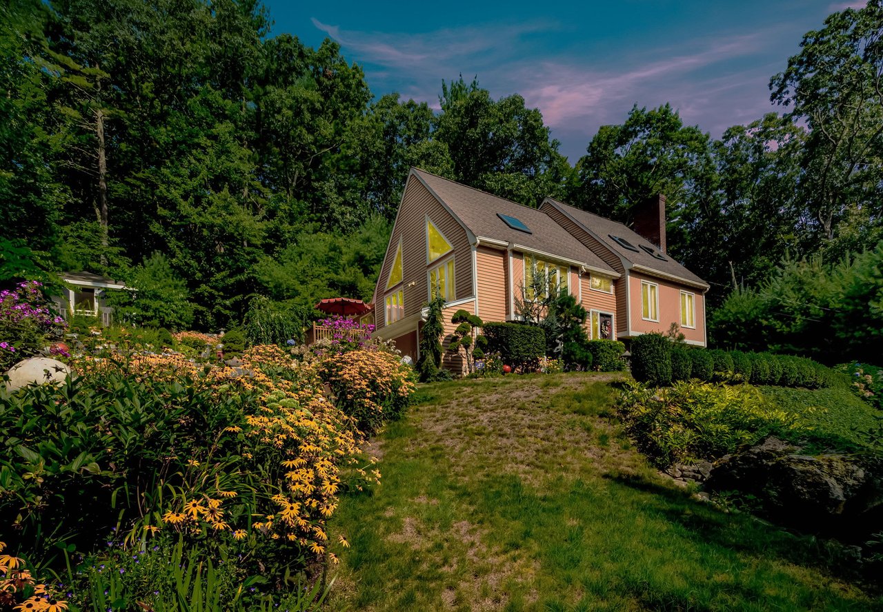 For Sale! 30 Glenview St. Upton, MA 01568