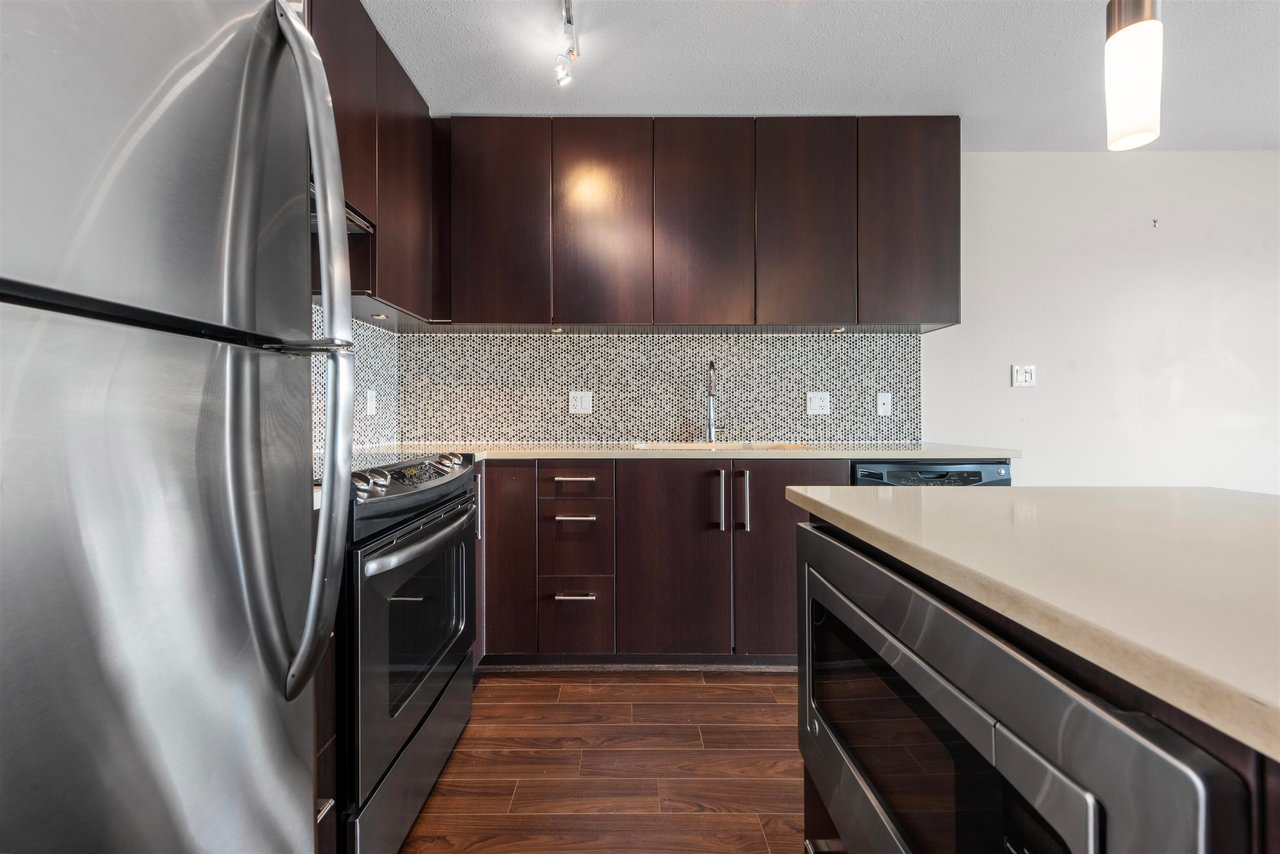 307-15795 Croydon Dr