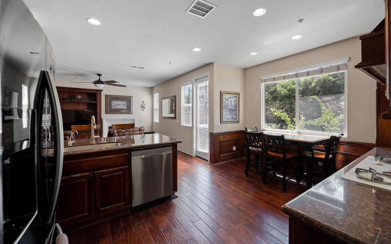 1273 Honeysuckle Avenue