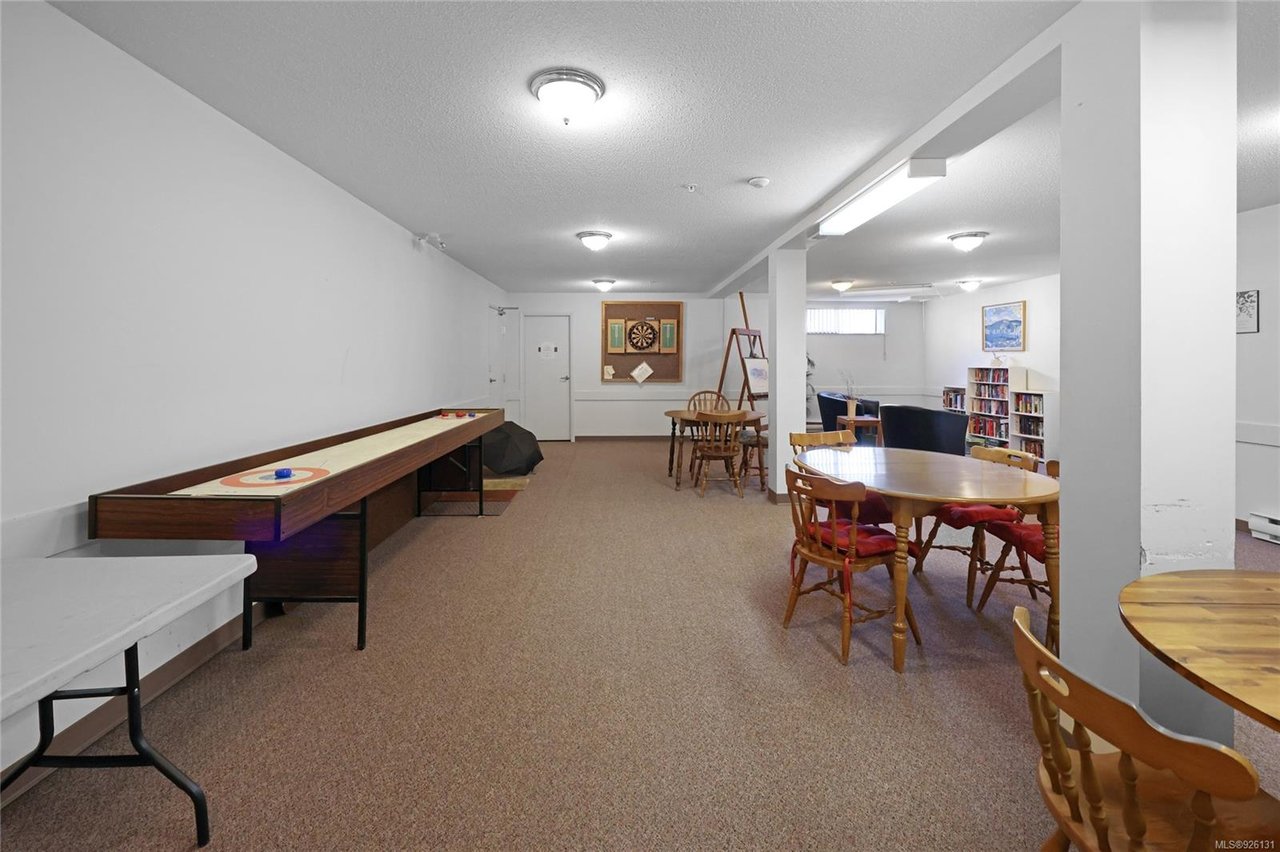 209-651 Jolly Pl