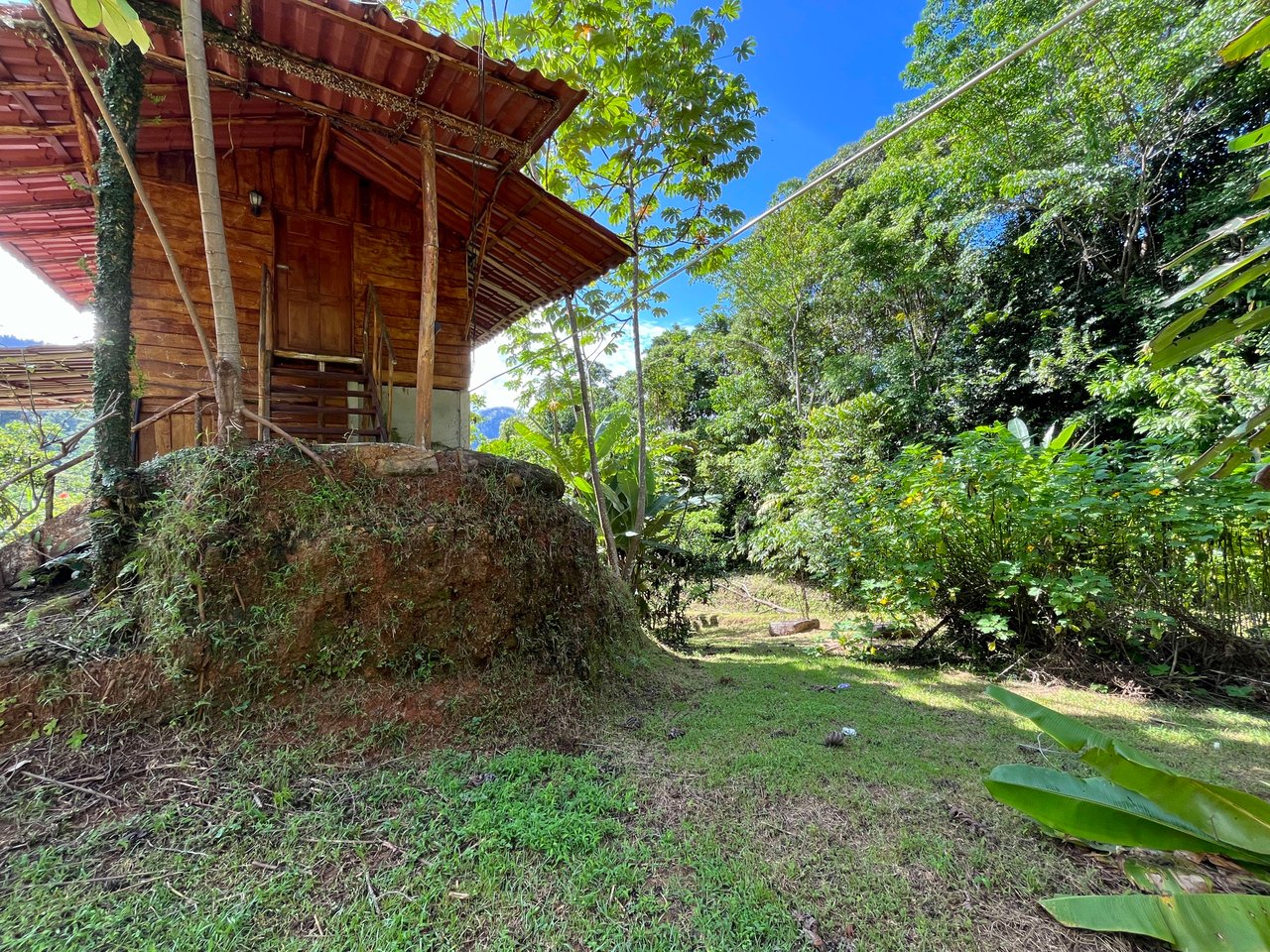 Costa Azul 120-degree Mountain View House With Costarican Wooden House as Lagniappe.