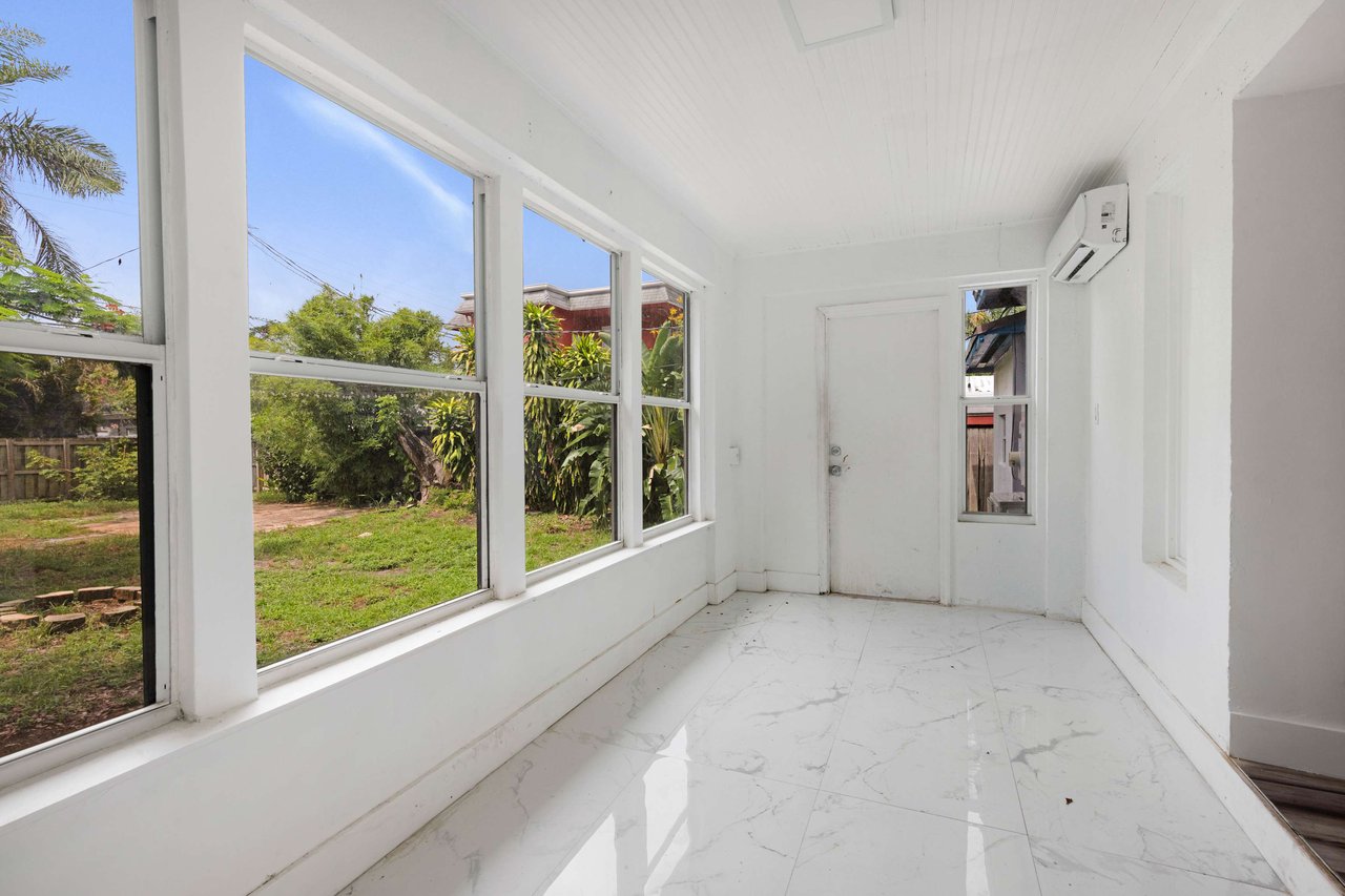 1844 Sheridan St Hollywood FL-33020
