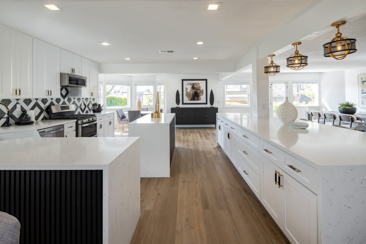 7369 Alicante Rd | Carlsbad