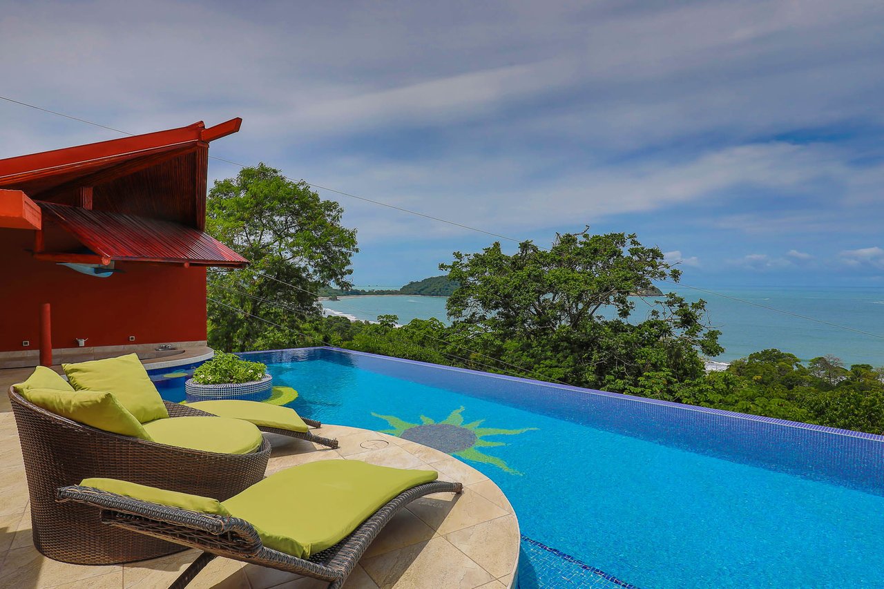 Rooftop Infinity Pool Villa, Manuel Antonio, Puntarenas
