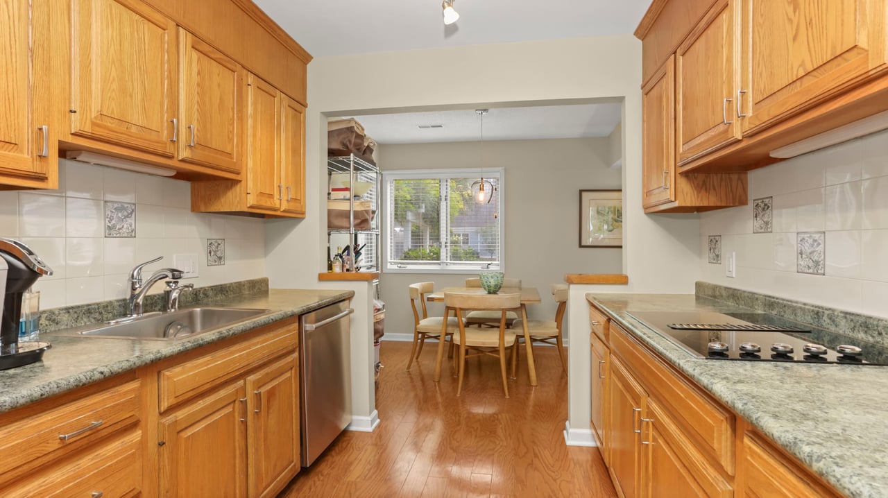 224 Lansdowne, Westport