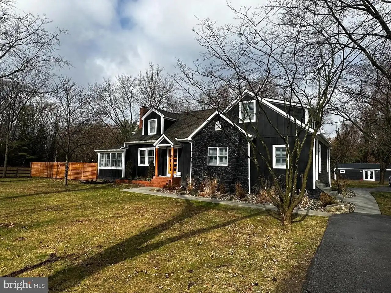 1651 Pleasant Plains Rd