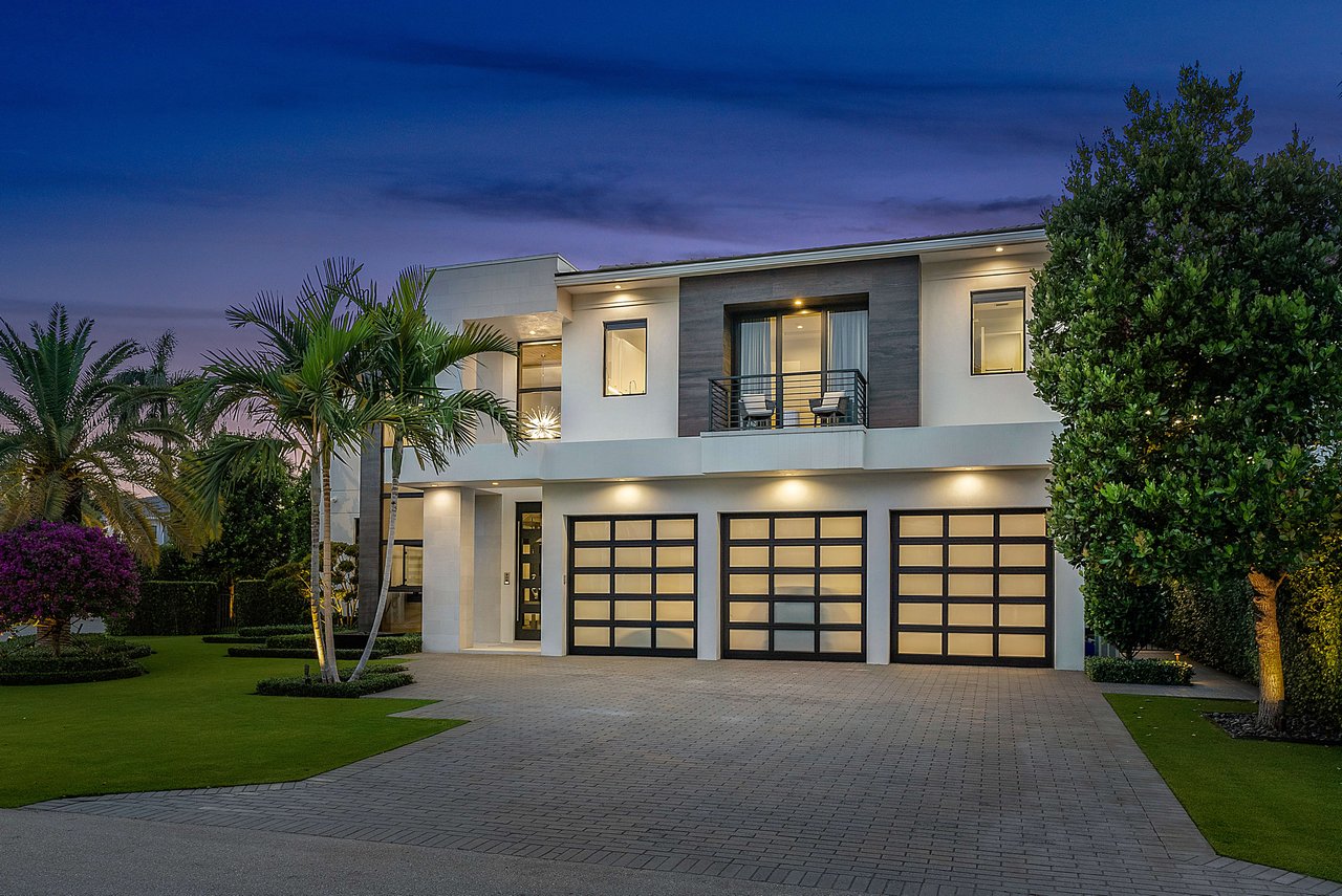 A New Signature Listing in Boca Raton's Royal Palm Yacht & Country Club