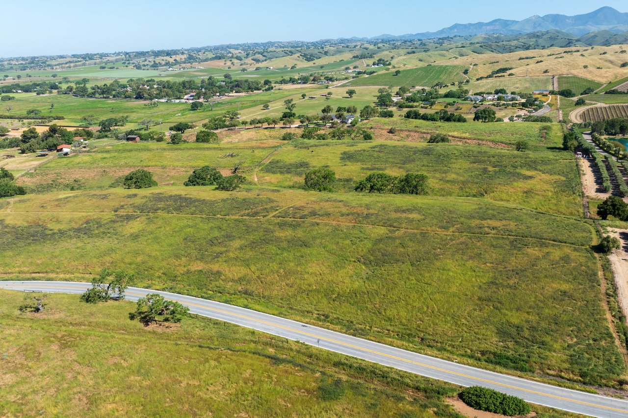 19+ Picturesque Acres on Baseline Avenue