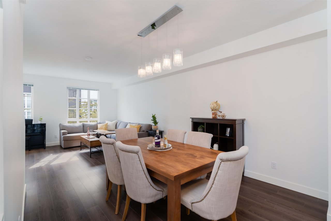 132-528 Foster Ave