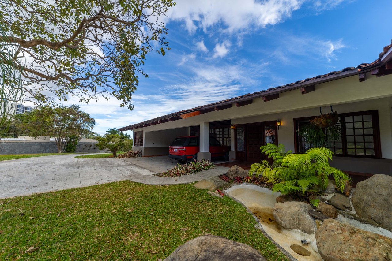 Private Gated Guest House Estate, Escazu, San Jose