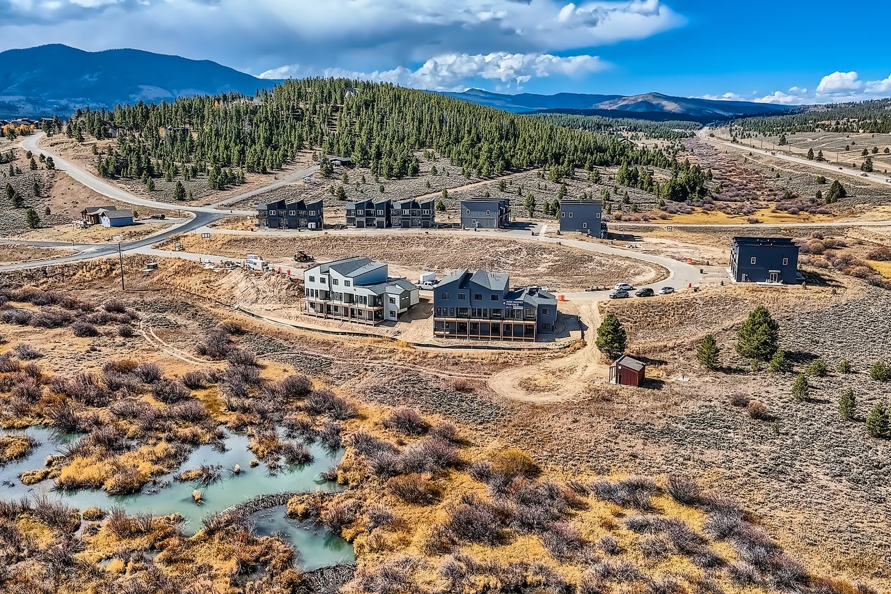 Vistas At Pole Creek - Multifamily Development