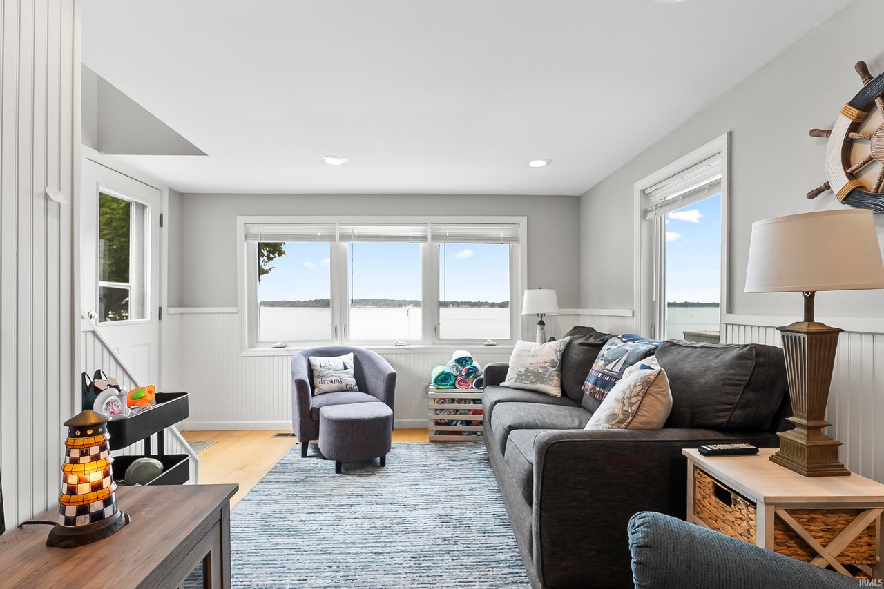 11247 N East Wawasee Drive