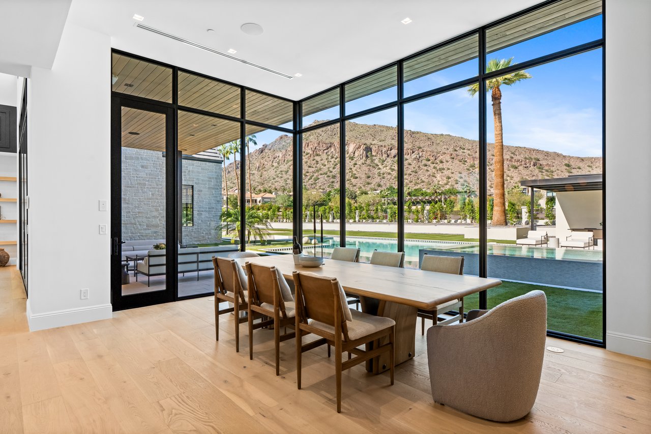 6230 E HILLCREST BLVD