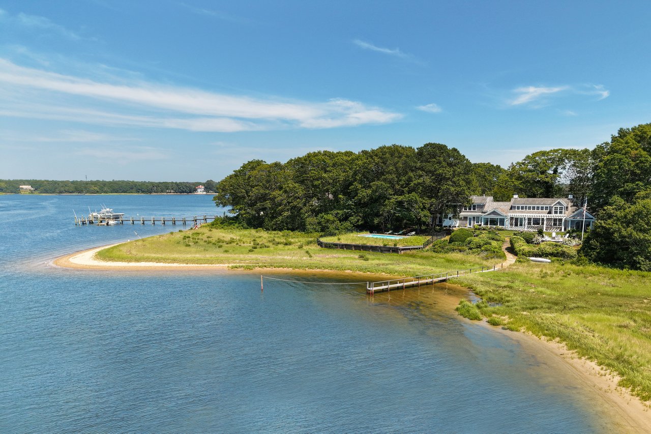Exquisite Waterfront Estate on Oyster Harbors