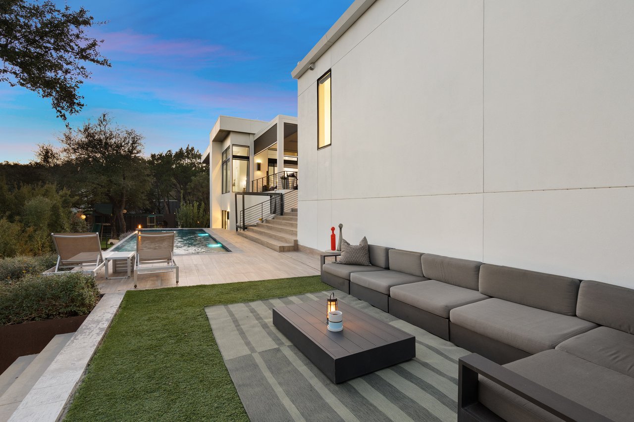 Modern Masterpiece in West Lake Hills