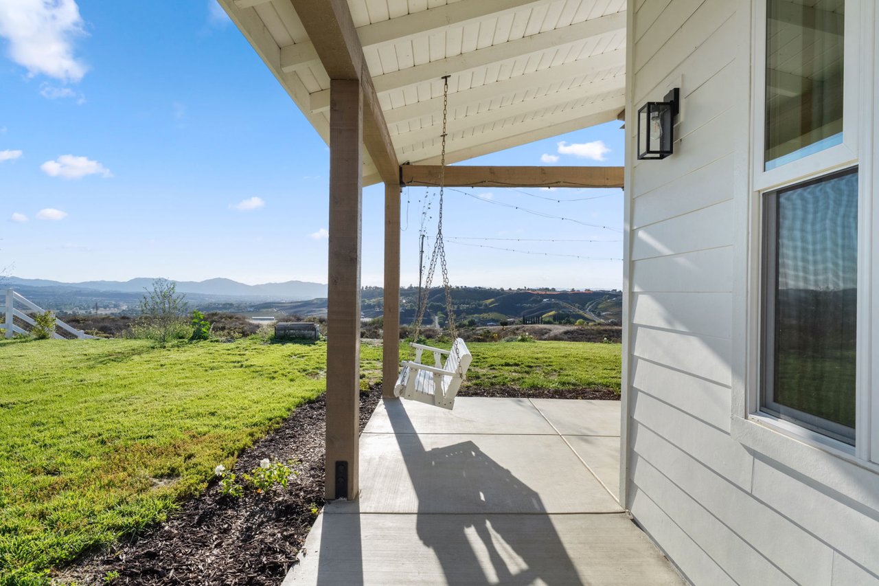 41950 Calle La Escondida