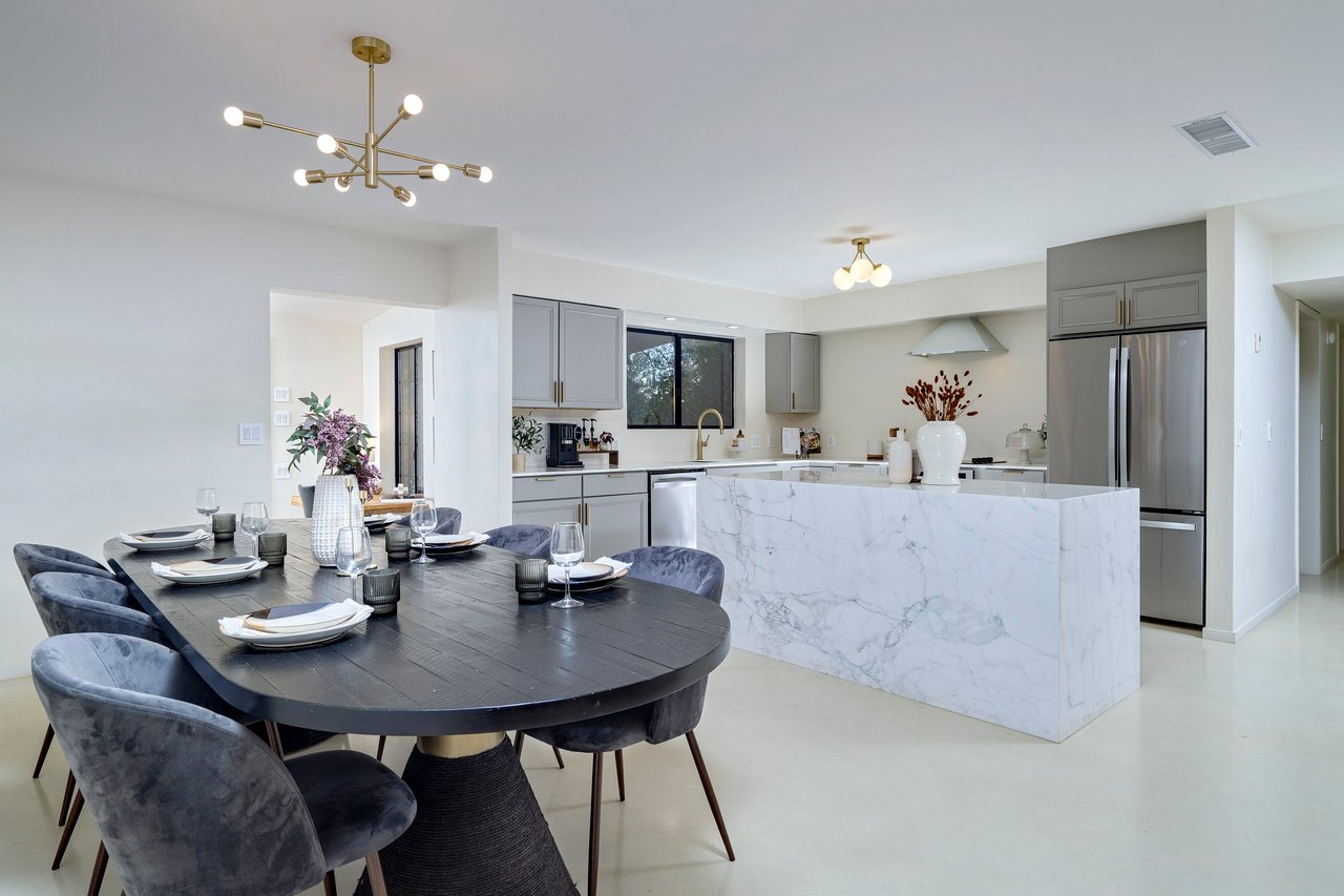 1005 W Emerine Drive