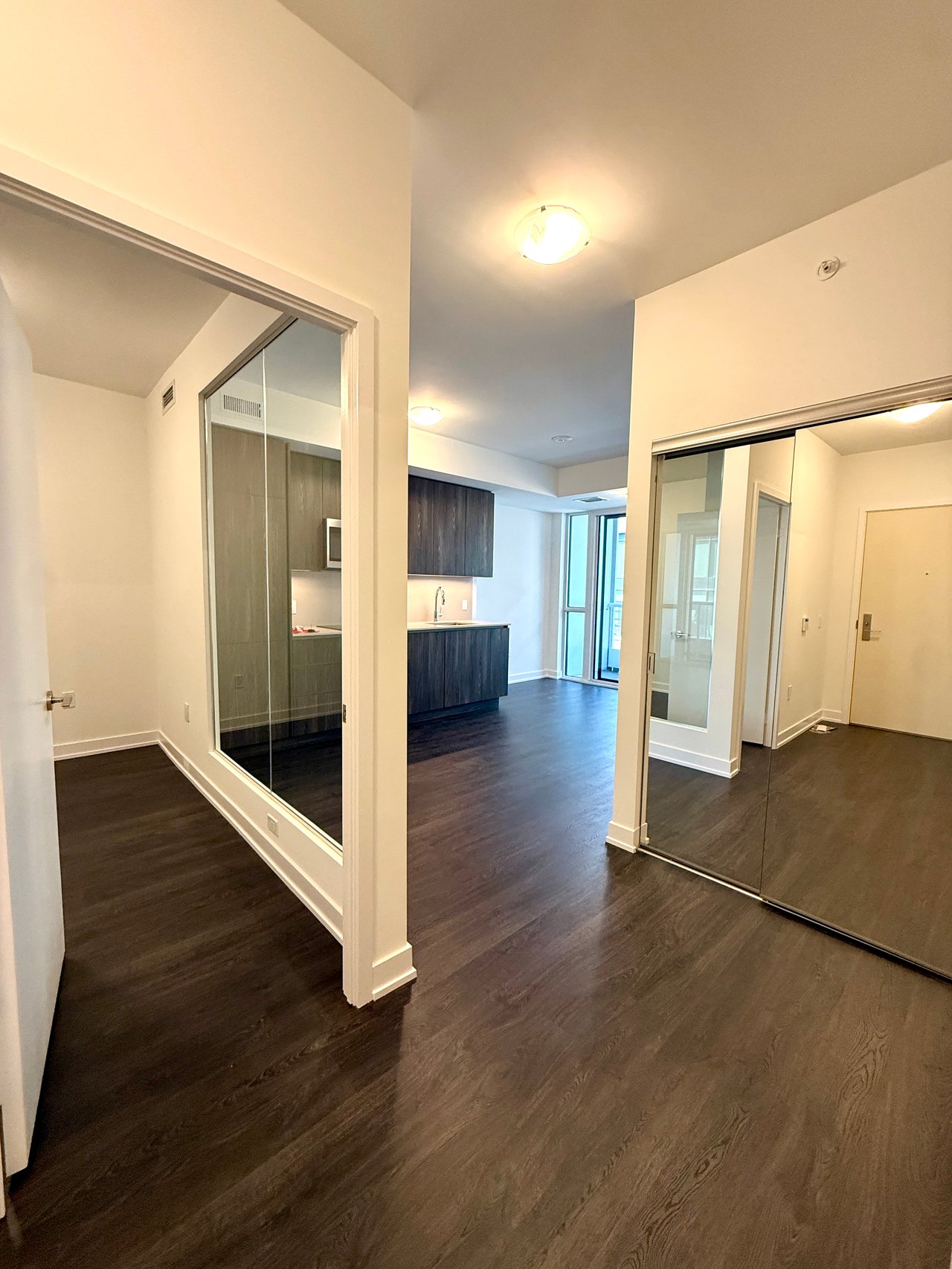 15 Richardson Street Unit: 825