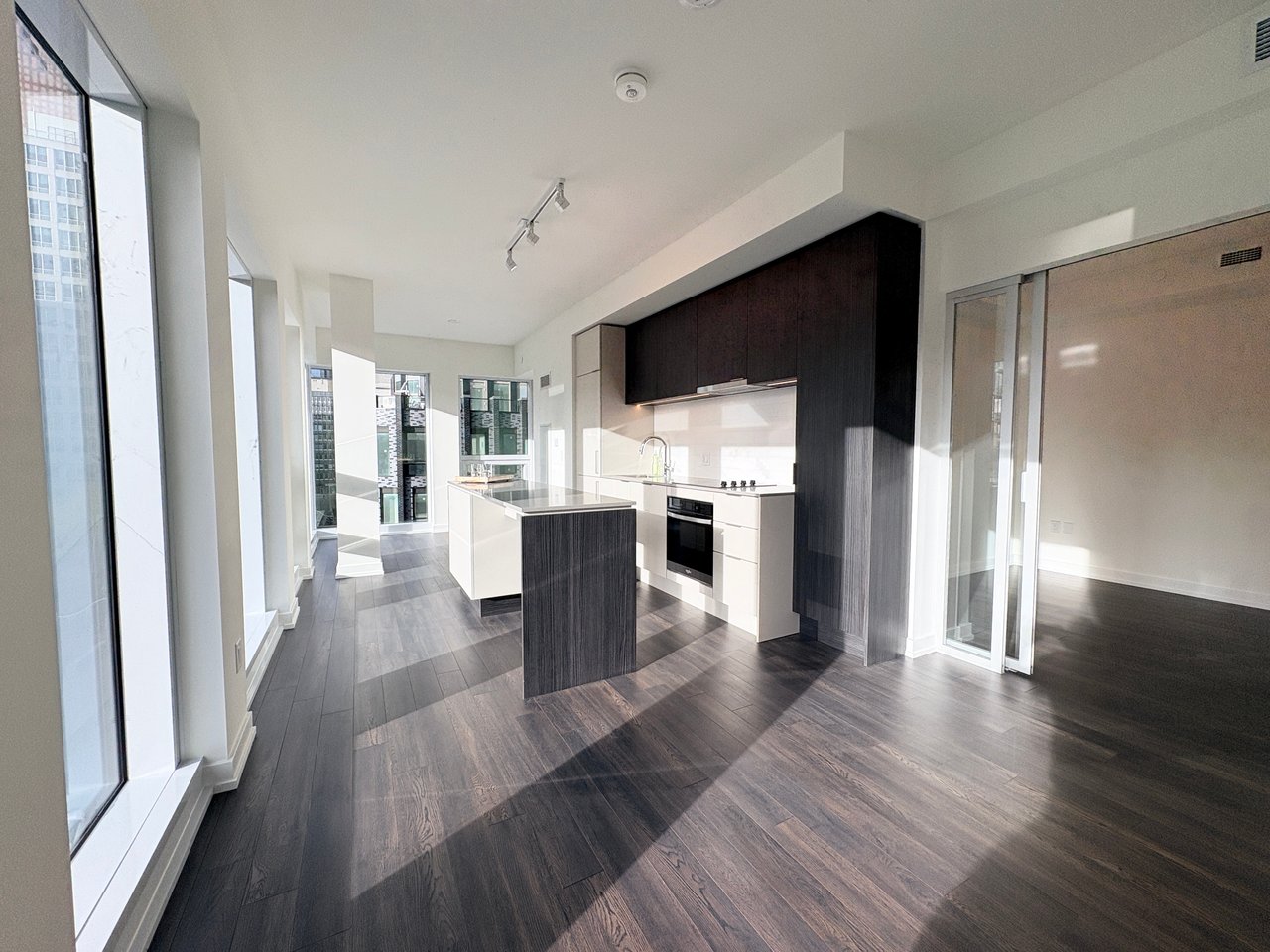 89 Church Street Unit: 612