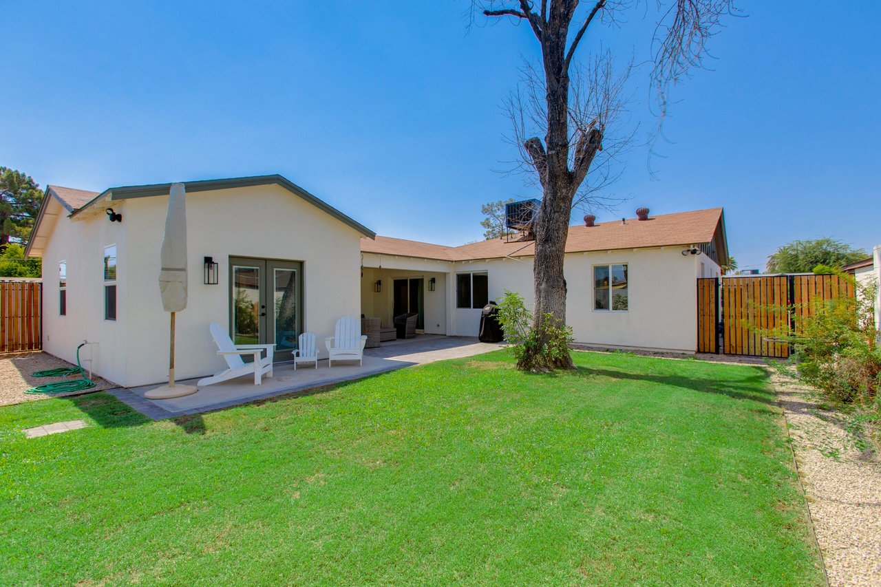 2438 E Indianola Ave.