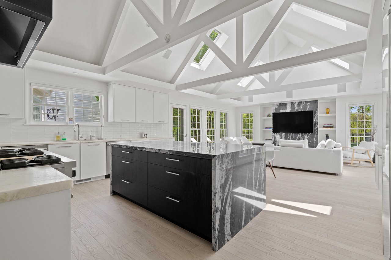 345 Woodridge Road