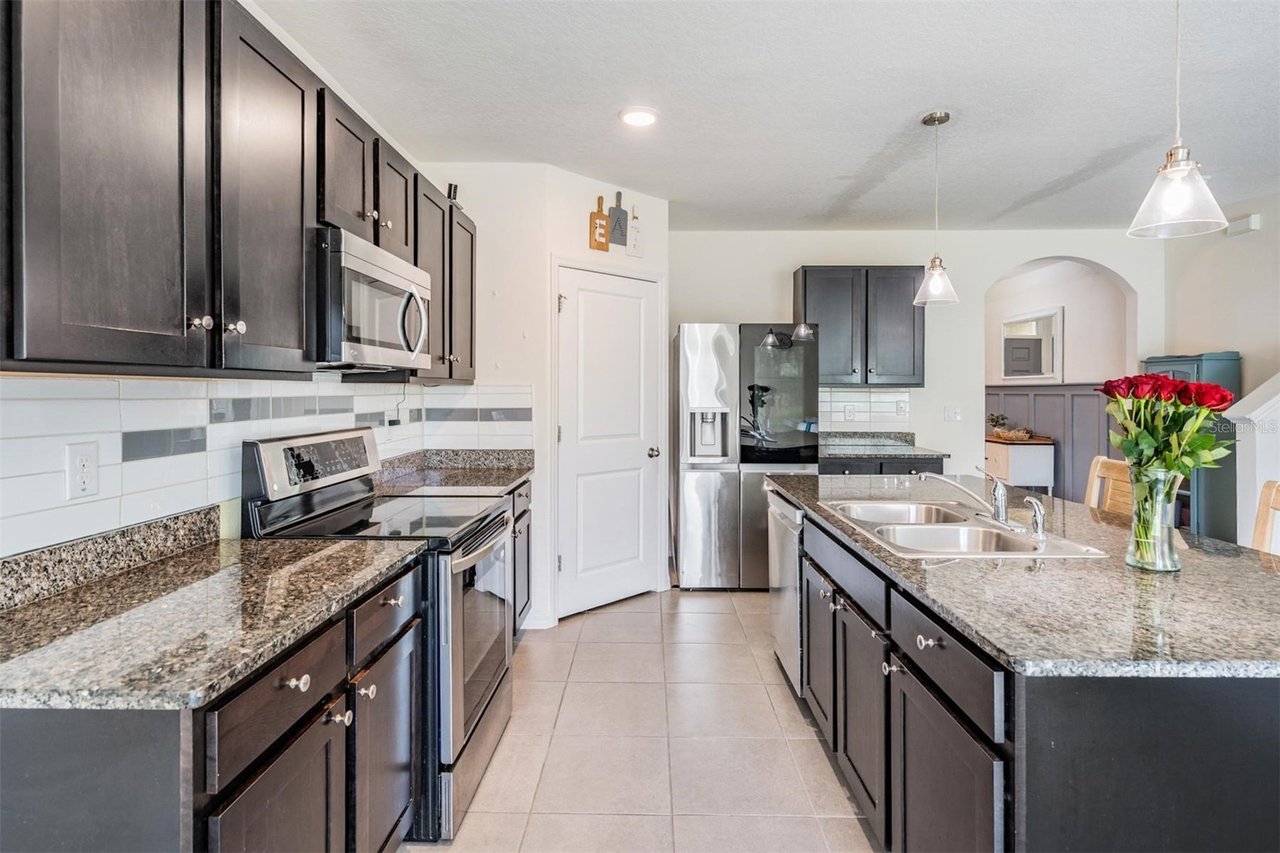 Lagoon Life for Less: 5-Bedroom Beauty in Epperson’s Gated South